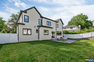 474 Oregon St, Paramus, NJ 07652 - Photo 44