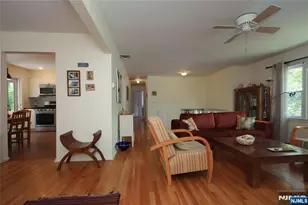 42-05 Naugle Dr, Fair Lawn, NJ 07410 - Photo 12
