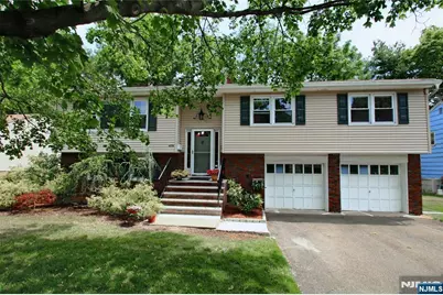 42-05 Naugle Drive, Fair Lawn, NJ 07410 - Photo 2