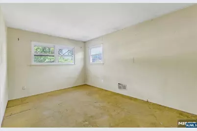 599 Concord Street, New Milford, NJ 07646 - Photo 16