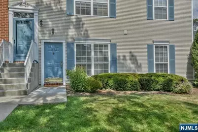 1132 Stafford Street 1132 #1132, Mahwah, NJ 07430 - Photo 2