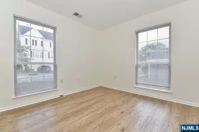 1132 Stafford Street 1132 #1132, Mahwah, NJ 07430 - Photo 16