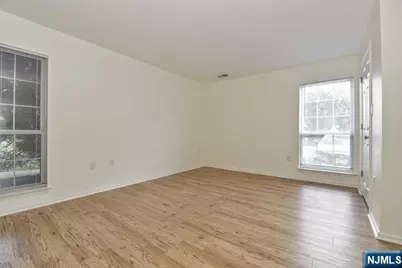 1132 Stafford Street 1132 #1132, Mahwah, NJ 07430 - Photo 14