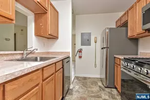 1132 Stafford Street 1132, Mahwah, NJ 07430 - Photo 12