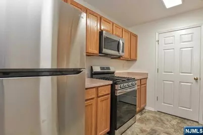 1132 Stafford Street 1132 #1132, Mahwah, NJ 07430 - Photo 8