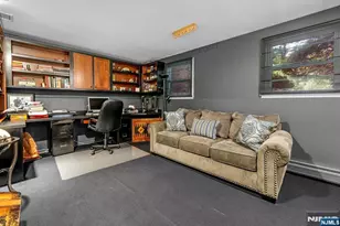 24 Vanderbeck Ln, Mahwah, NJ 07430 - Photo 30