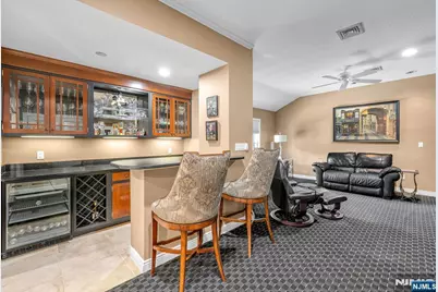 24 Vanderbeck Lane, Mahwah, NJ 07430 - Photo 12