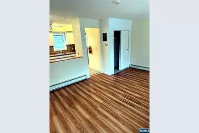 265 Elm Street 261 #261, Elmwood Park, NJ 07407 - Photo 2