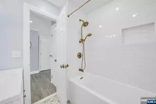 25 Parker Ave, Rochelle Park Township, NJ 07662 - Photo 18