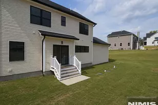 9 Emerald Dr, Hamburg, NJ 07419 - Photo 2