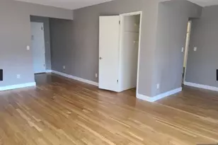 1575 Center Ave 5F, Fort Lee, NJ 07024 - Photo 2