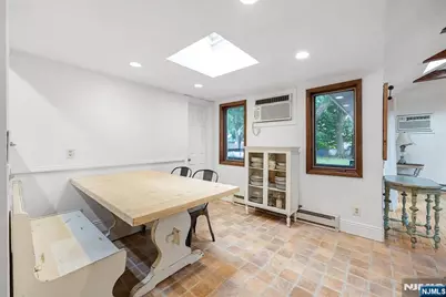 335 River Road, New Milford, NJ 07646 - Photo 10
