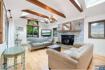 335 River Road, New Milford, NJ 07646 - Photo 6