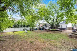 335 River Rd, New Milford, NJ 07646 - Photo 30