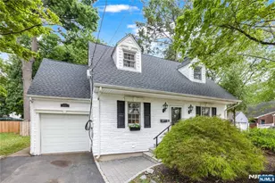 335 River Rd, New Milford, NJ 07646 - Photo 2