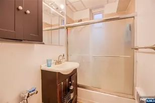2160 Center Ave 4S, Fort Lee, NJ 07024 - Photo 6