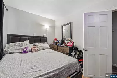 63 Pearl Street, Paterson, NJ 07501 - Photo 10