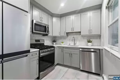 108 Wyandotte Avenue, Dumont, NJ 07628 - Photo 10