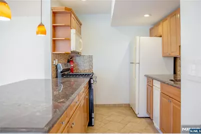 95 Orient Way 3G #3G, Rutherford, NJ 07070 - Photo 10