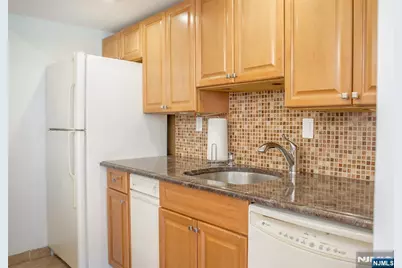 95 Orient Way 3G #3G, Rutherford, NJ 07070 - Photo 8