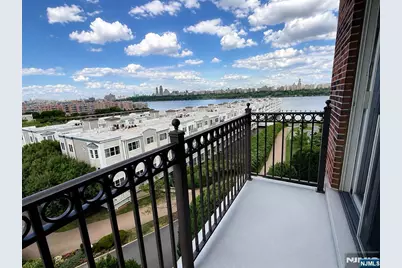 3418 City Place 3418 #3418, Edgewater, NJ 07020 - Photo 10