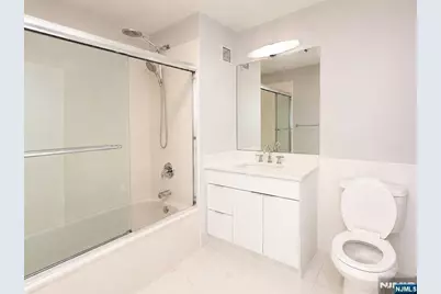 3418 City Place 3418 #3418, Edgewater, NJ 07020 - Photo 8
