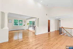 21 Kennedy Cir, Closter, NJ 07624 - Photo 8
