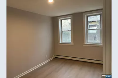 220 Palisade Avenue 1B #1B, Garfield, NJ 07026 - Photo 4