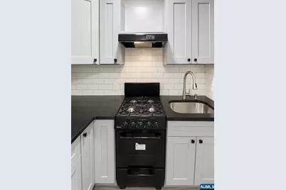 2160 Center Avenue 1J #1J, Fort Lee, NJ 07024 - Photo 10