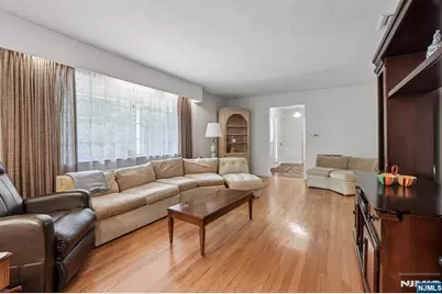14 Saddle River Road, Woodcliff Lake, NJ 07677 - Photo 12