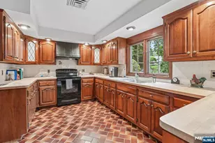 14 Saddle River Rd, Woodcliff Lake, NJ 07677 - Photo 22