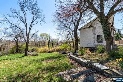 525 Teaneck Road, Ridgefield Park, NJ 07660 - Photo 10