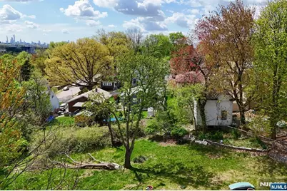 525 Teaneck Road, Ridgefield Park, NJ 07660 - Photo 2