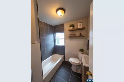 667 Scotland Road, Orange, NJ 07050 - Photo 16