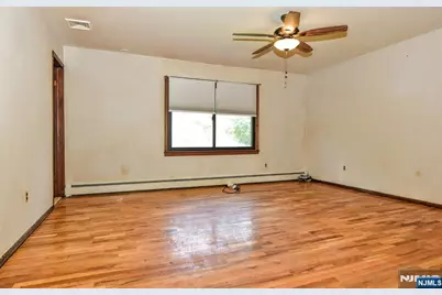 270 E Crescent Avenue, Ramsey, NJ 07446 - Photo 26