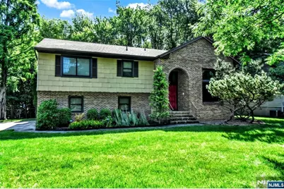 270 E Crescent Avenue, Ramsey, NJ 07446 - Photo 1