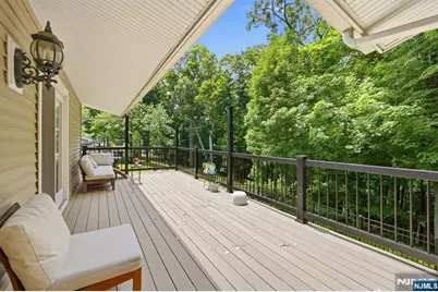 23 Cressfield Court, Woodcliff Lake, NJ 07677 - Photo 12