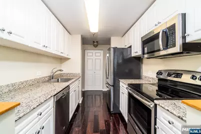 100 Old Palisade Road 2011 #2011, Fort Lee, NJ 07024 - Photo 8