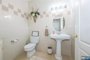 30-08 Federal Hill Road 8, Pompton Lakes, NJ 07442 - Photo 8