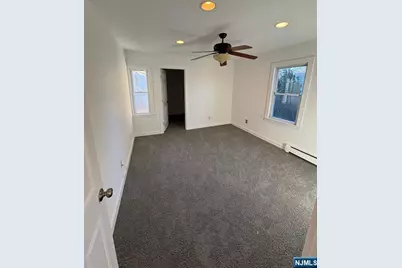 580 Chestnut Avenue, Teaneck Township, NJ 07666 - Photo 8