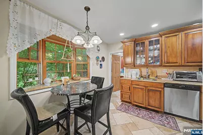 102 Belleview Avenue, Butler, NJ 07405 - Photo 6