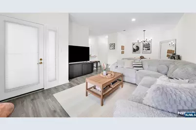 409 Brittany Drive, Wayne, NJ 07470 - Photo 6