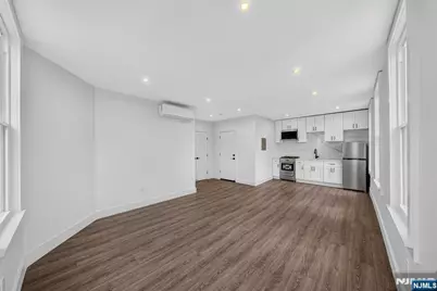 260 Walker Street A #A, Fairview, NJ 07022 - Photo 8