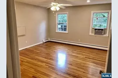 81 Prospect Street 2 #2, Paramus, NJ 07652 - Photo 8