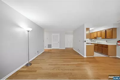 70 Harristown Road 1 #1, Fair Lawn, NJ 07410 - Photo 8