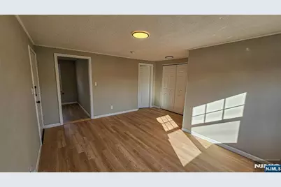 64 Hastings B #B, Rutherford, NJ 07070 - Photo 4
