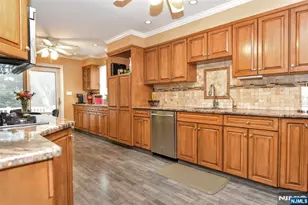 380 Shea Dr, New Milford, NJ 07646 - Photo 8