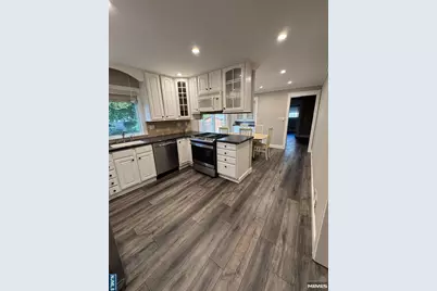 793 Jersey Place, Paramus, NJ 07653 - Photo 2