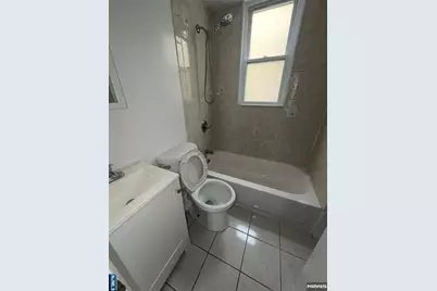 395 Madison Avenue, Paterson, NJ 07524 - Photo 8