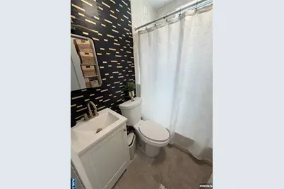 395 Madison Avenue, Paterson, NJ 07524 - Photo 14